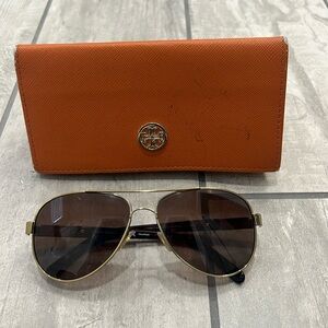 Tory Burch Aviator Sunglasses & Accessories